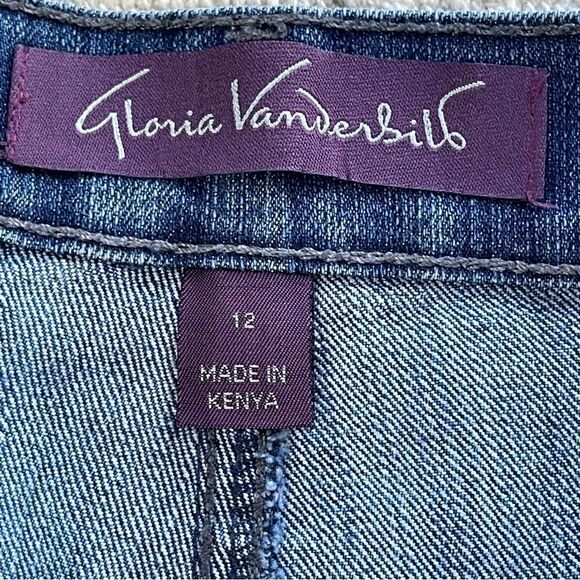 Gloria Vanderbilt Medium Wash Straight Leg Jeans, Size 12 - Picture 2 of 6